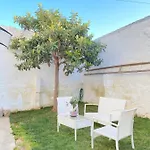 Guardian's House Bed and Breakfast 3*