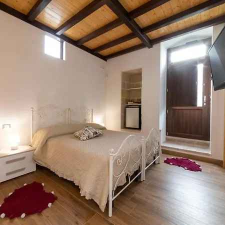 Guardian's House Bed & Breakfast 3*