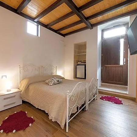 Guardian's House Bed & Breakfast 3*