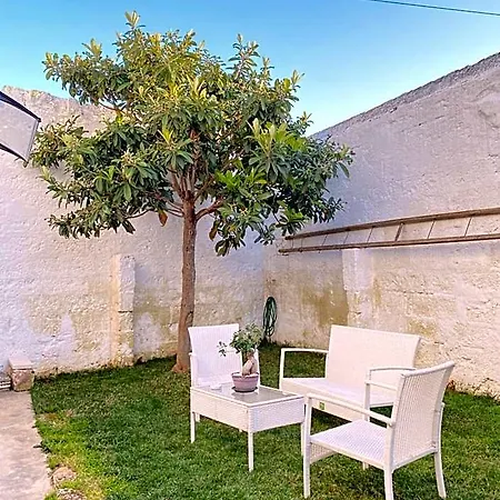 Bed & Breakfast Guardian's House 3*